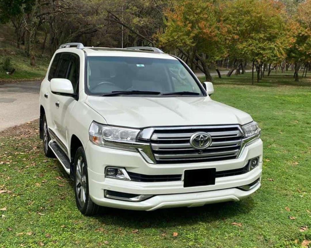 Toyota Land Cruiser V8